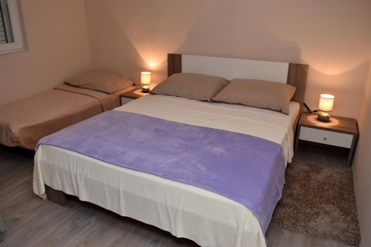 ויר Apartments Oresic מראה חיצוני תמונה